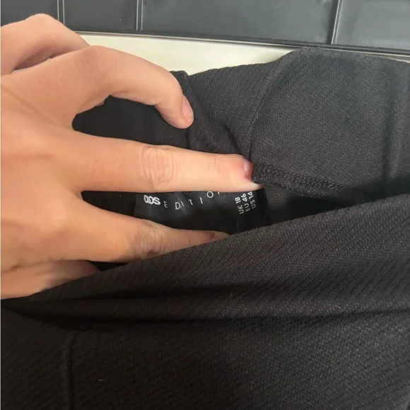 ASOS Edition Black Wide-Leg High-Rise Trousers - Picture 6 of 7